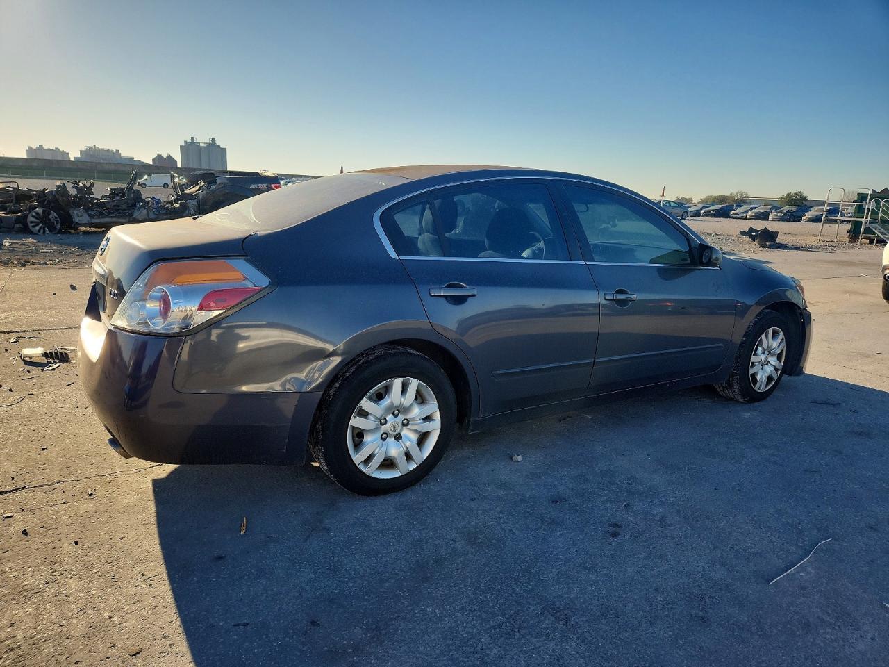 2012 Nissan Altima Base - Image 3