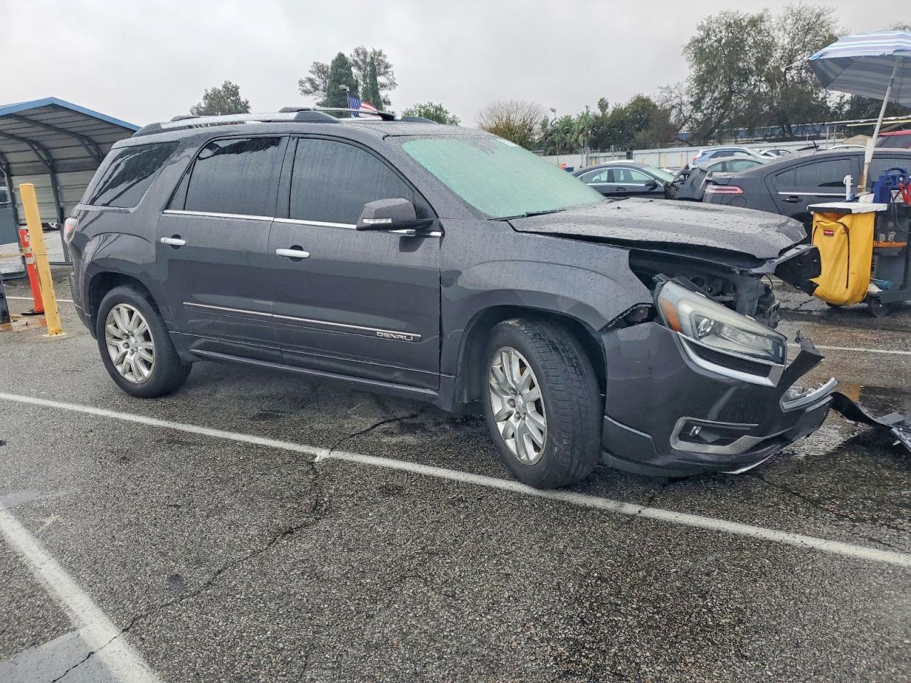2015 GMC Acadia Denali - Image 4