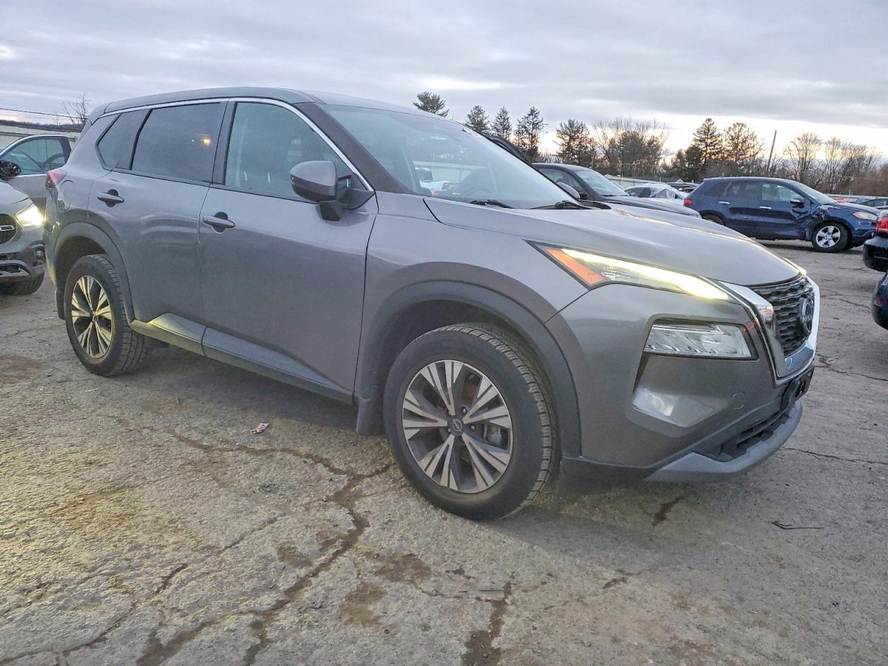 2022 Nissan Rogue Sv - Фото 4