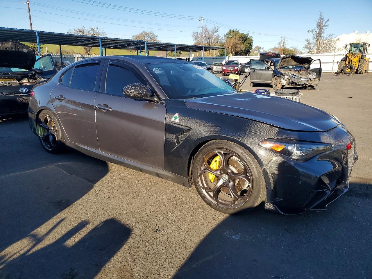 2019 Alfa Romeo Giulia Ti - Фото 4