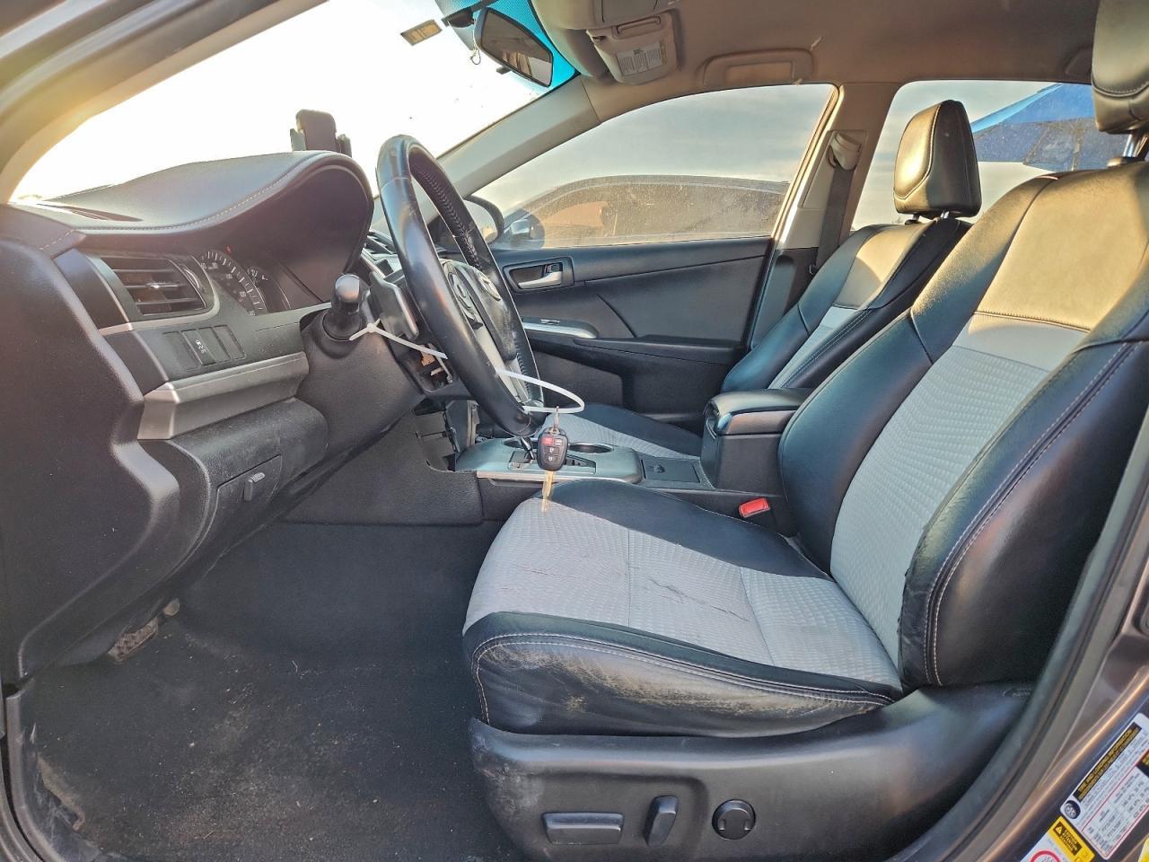 2014 Toyota Camry L - Фото 7