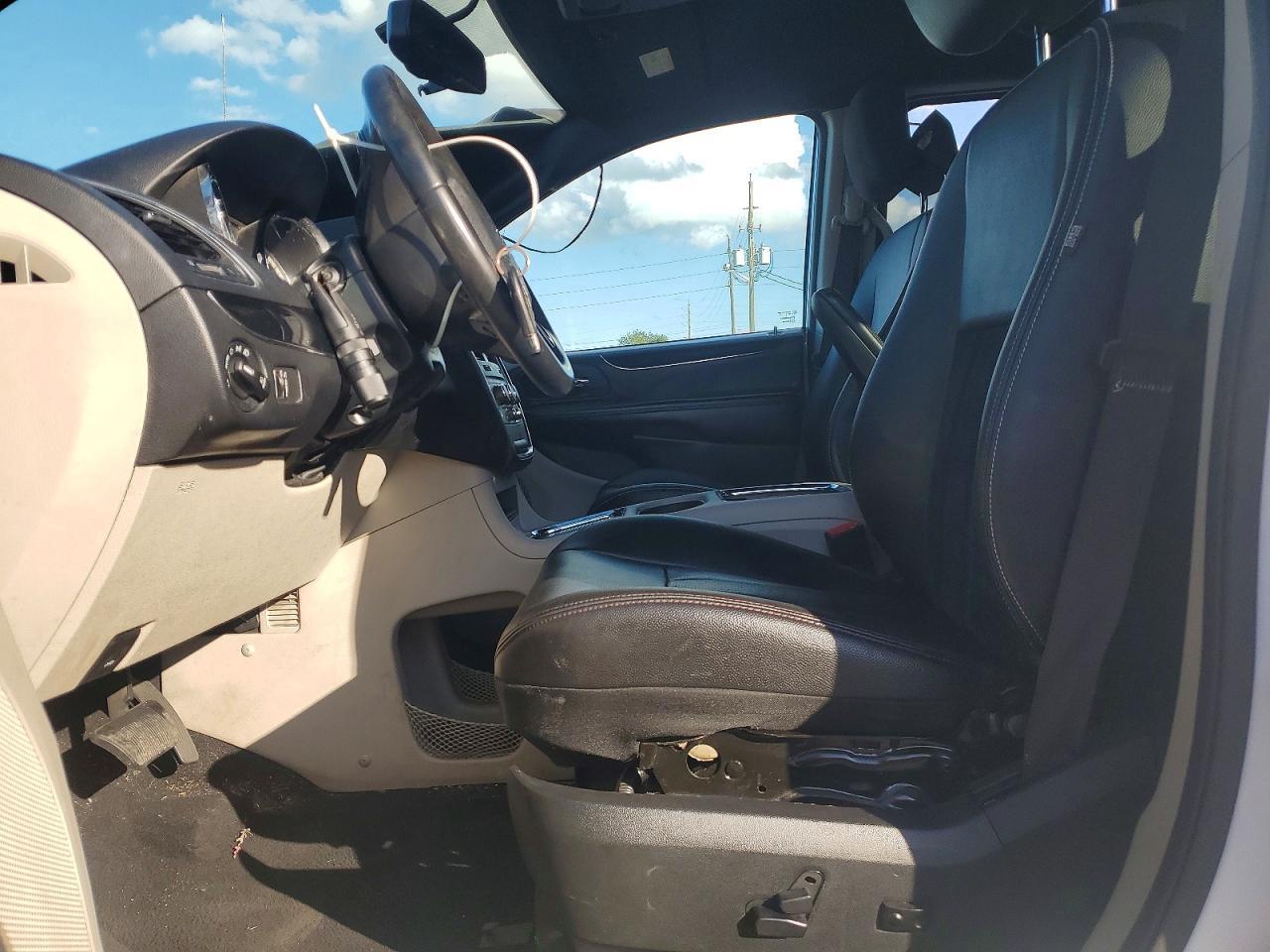 2018 Dodge Grand Caravan Sxt - Image 7