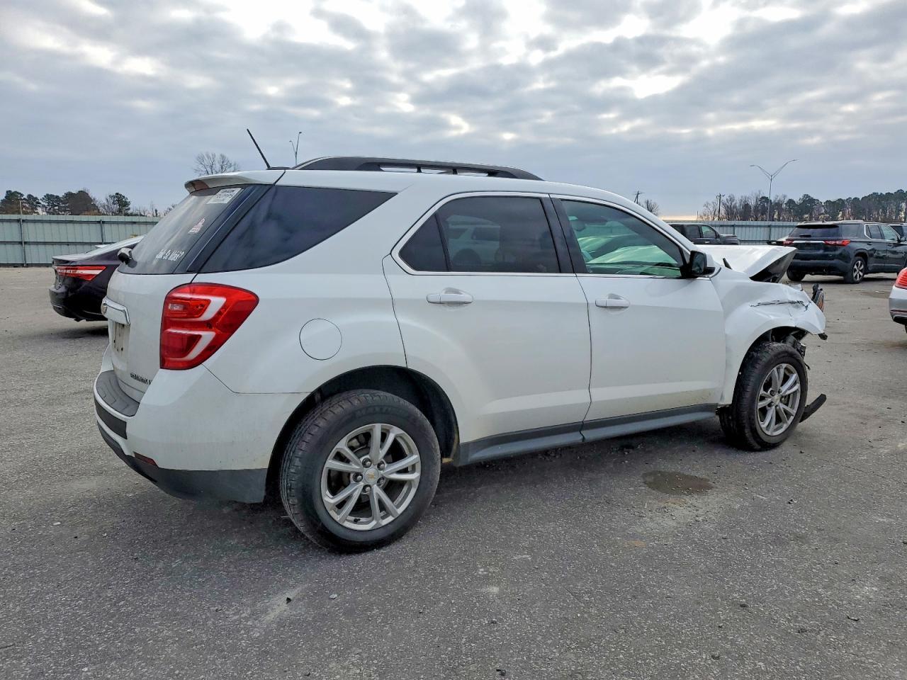 2016 Chevrolet Equinox Lt - Image 3