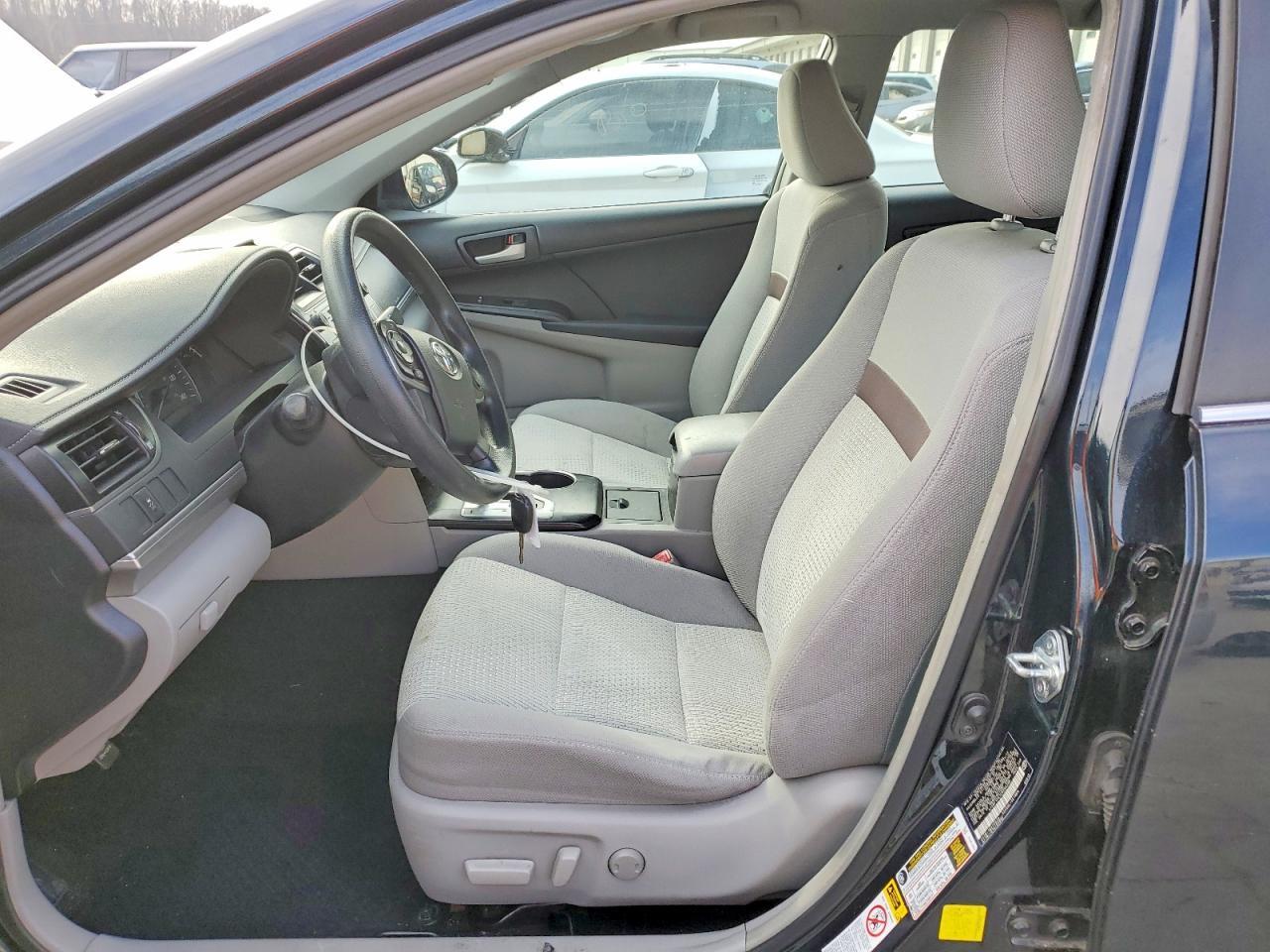 2012 Toyota Camry - Image 7