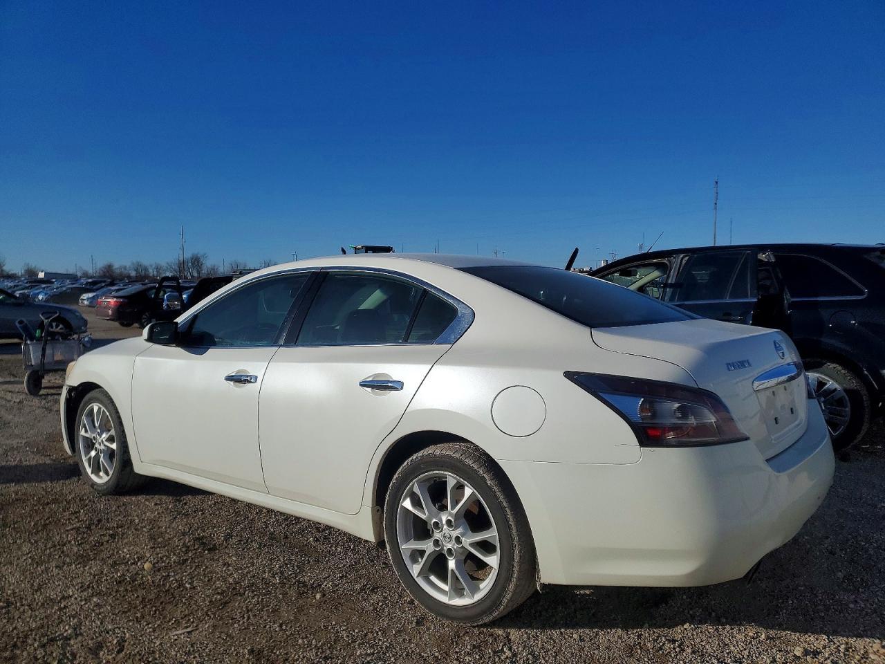 2014 Nissan Maxima - Фото 2