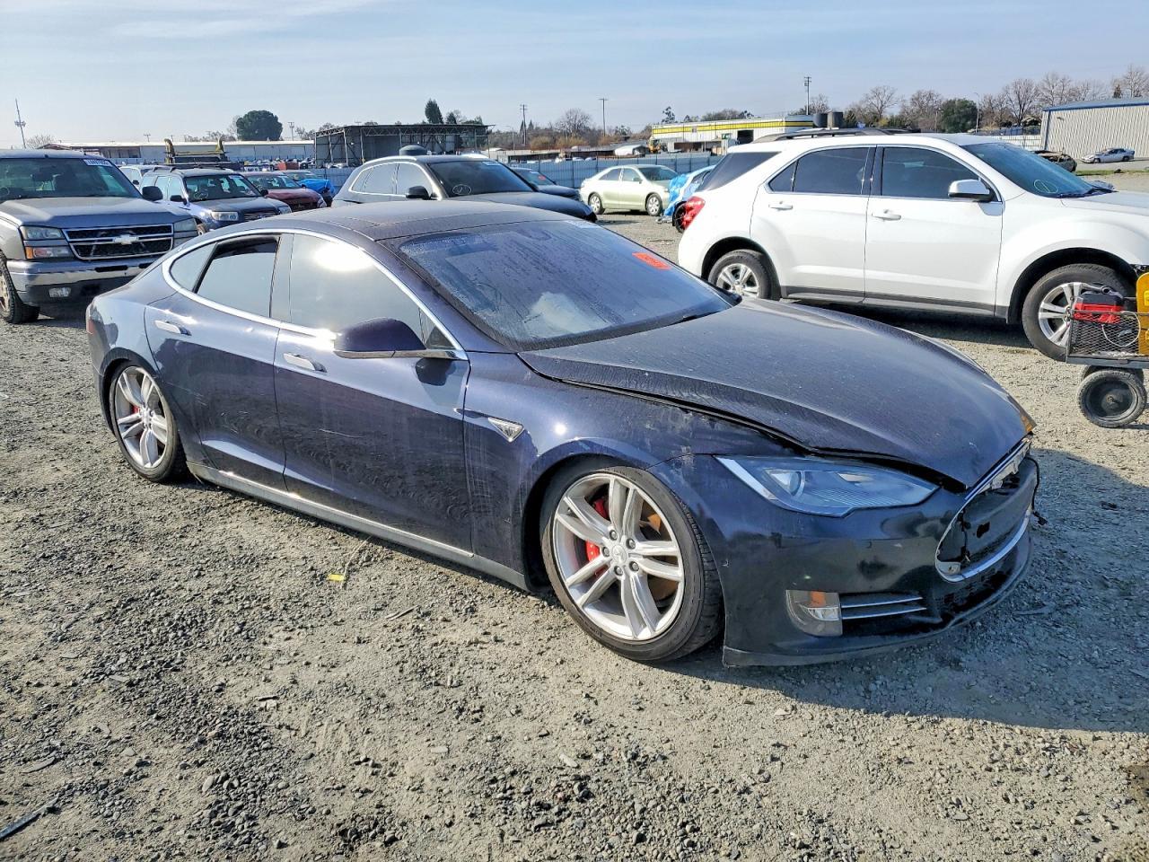 2015 Tesla Model S 85D - Фото 4