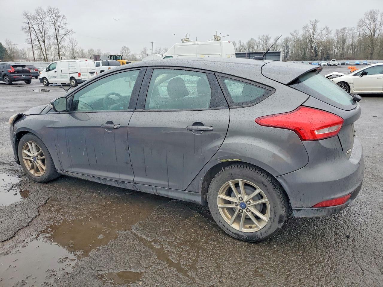 2017 Ford Focus Se - Фото 2