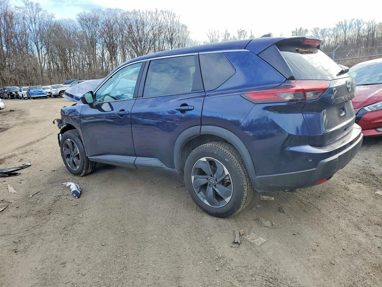 2024 Nissan Rogue Sv - Image 2