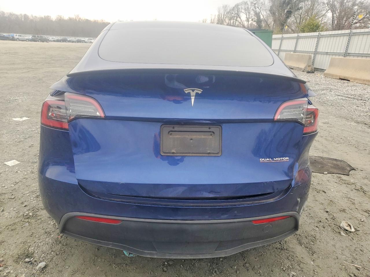 2024 Tesla Model Y - Image 6