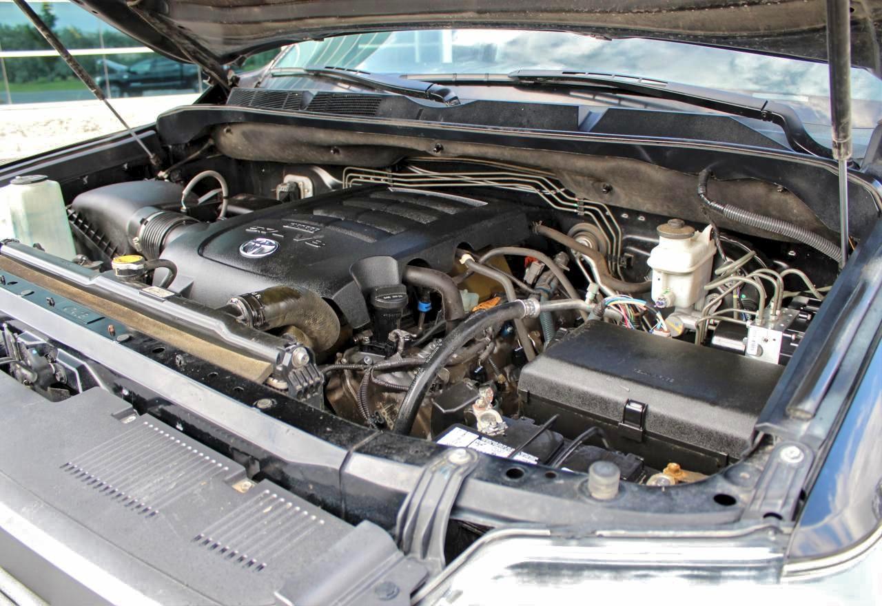 2014 Toyota Tundra Crewmax Sr5 - Image 7