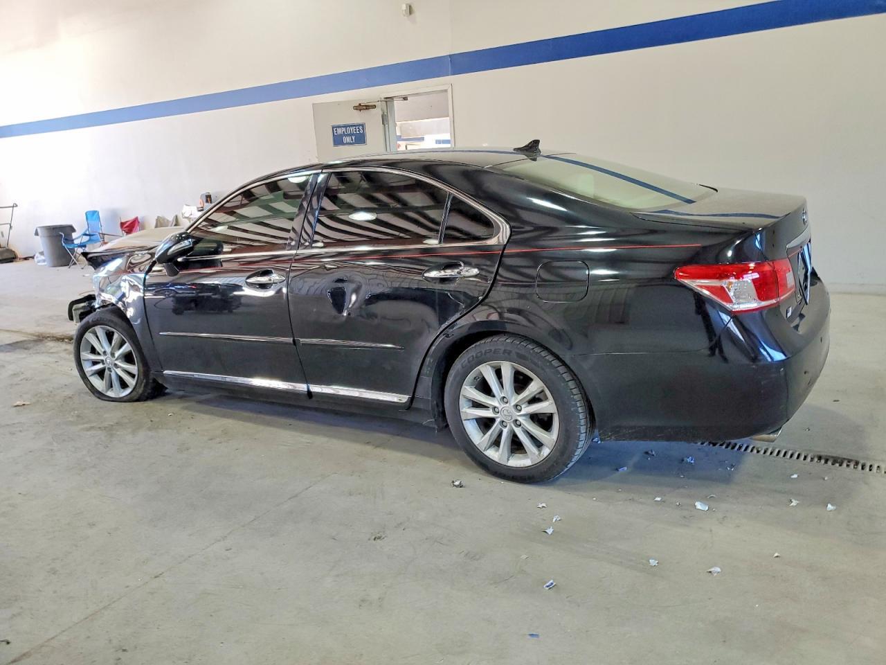 2012 Lexus Es 350 - Image 2