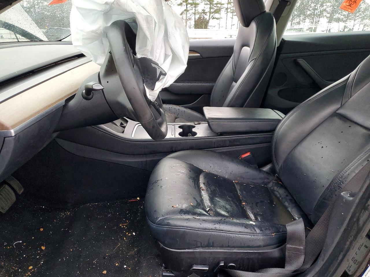 2023 Tesla Model 3 - Image 7