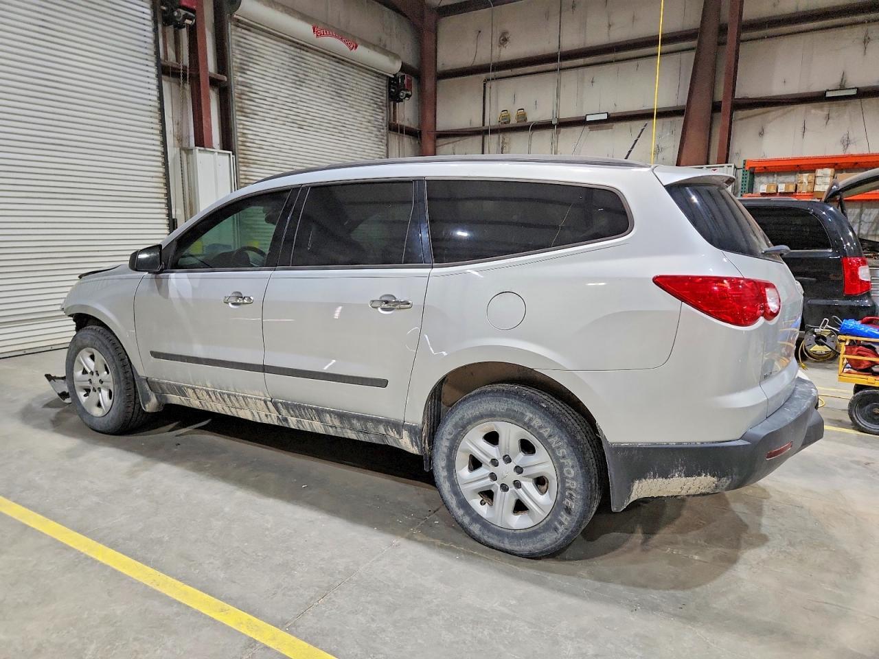 2011 Chevrolet Traverse Ls - Image 2