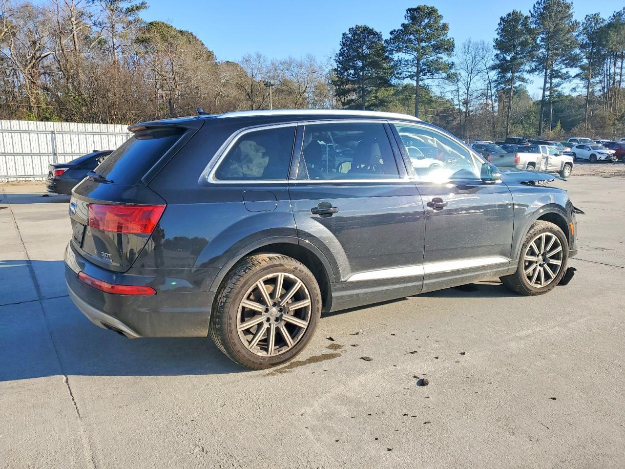 2017 Audi Q7 Premium Plus - Фото 3