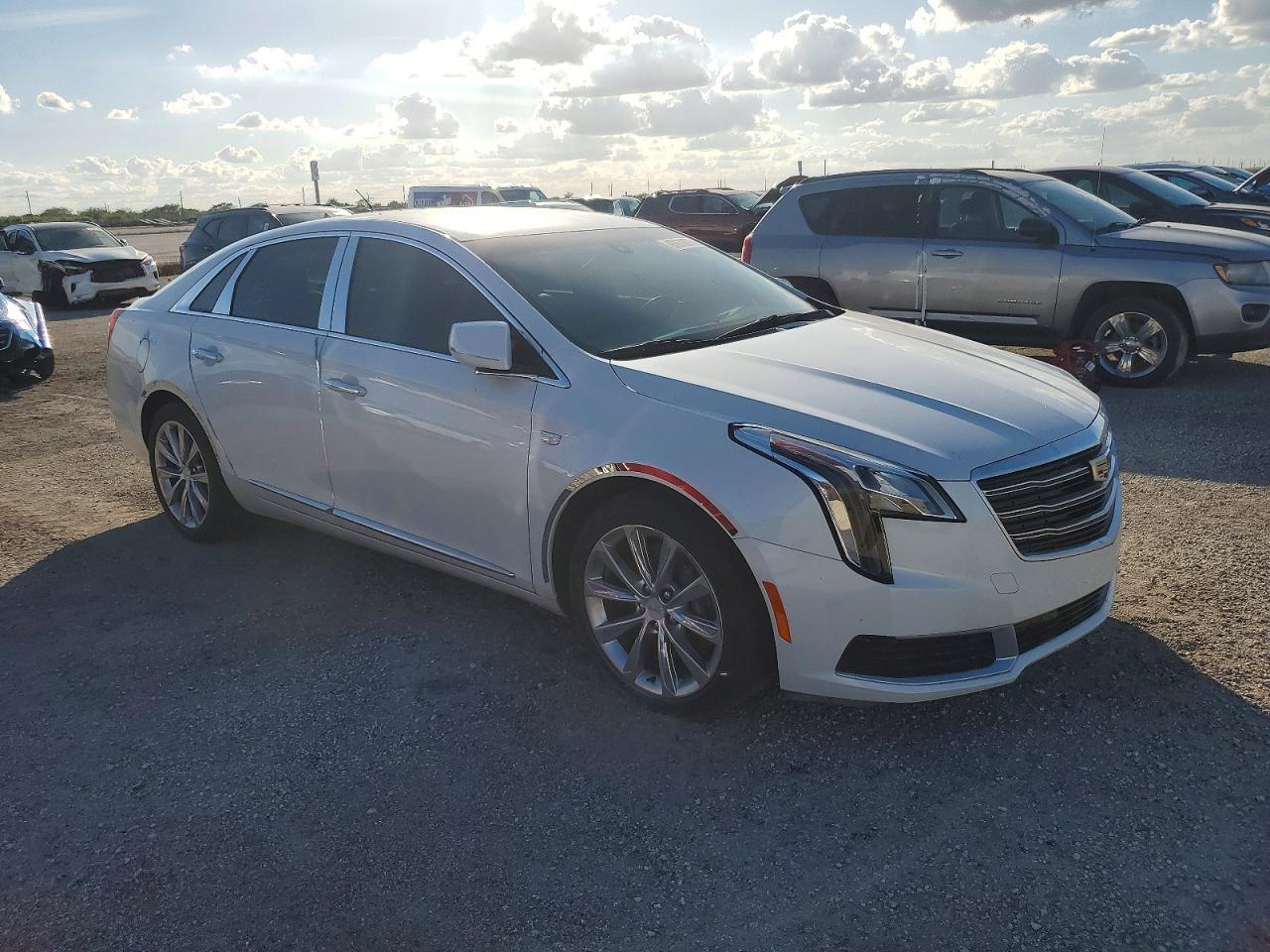 2018 Cadillac Xts - Фото 4