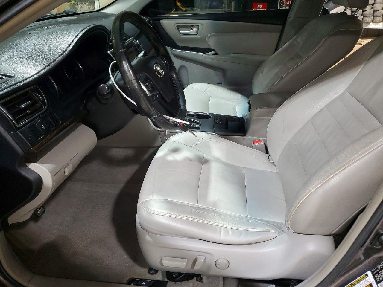 2015 Toyota Camry Le - Фото 7