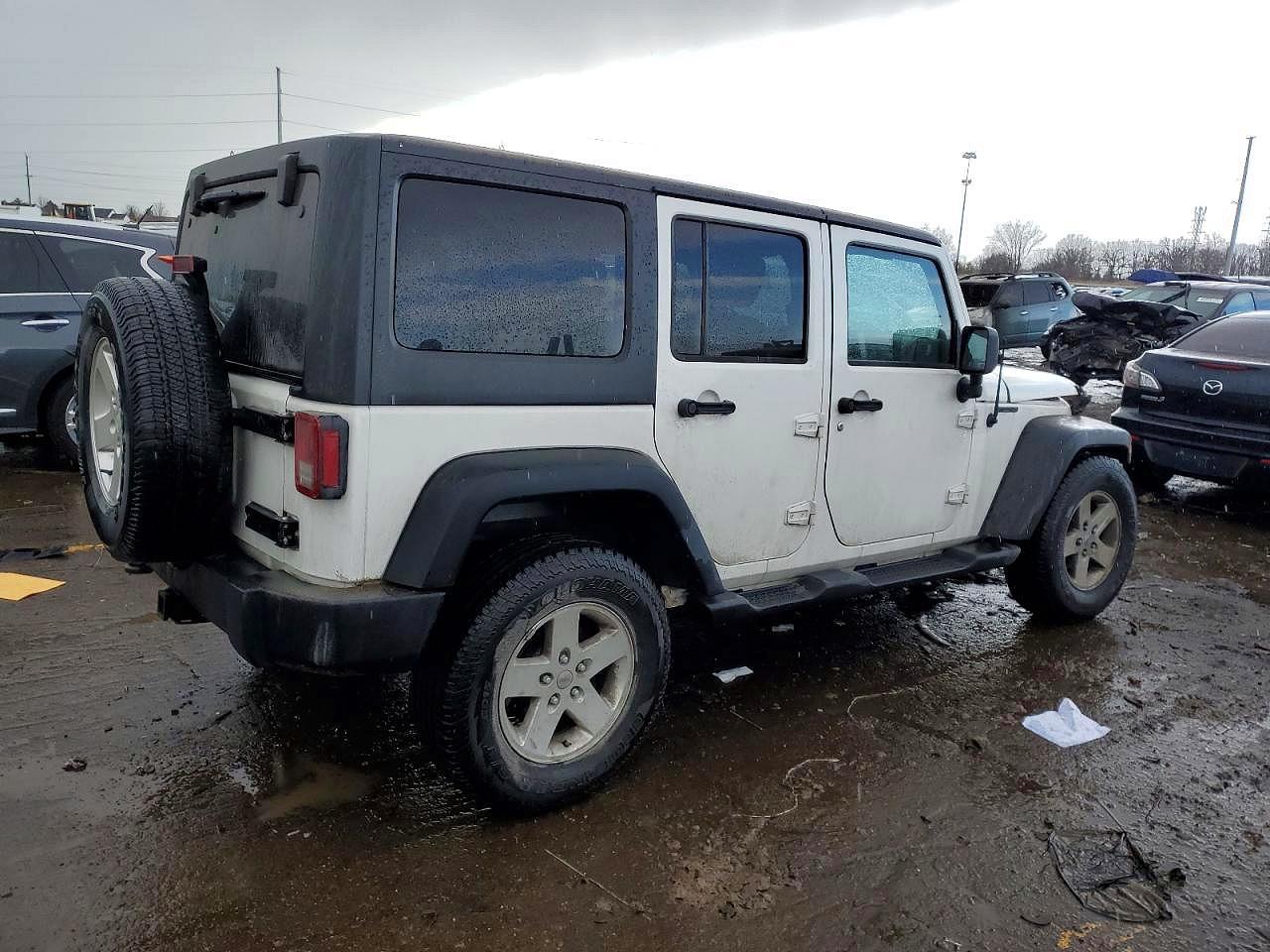 2013 Jeep Wrangler Unlimited Sport - Фото 3
