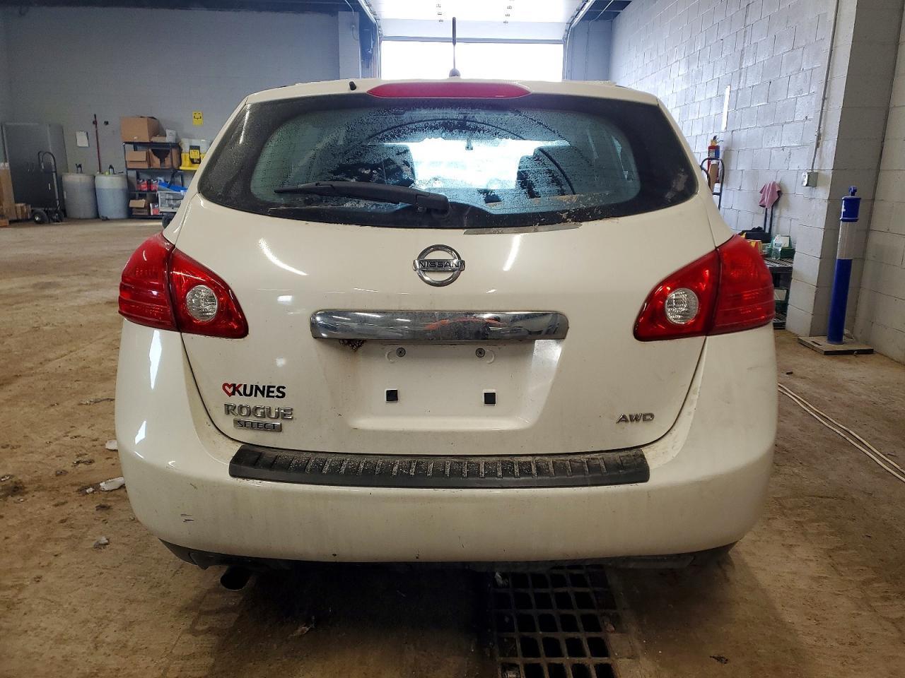 2014 Nissan Rogue Select S - Фото 6