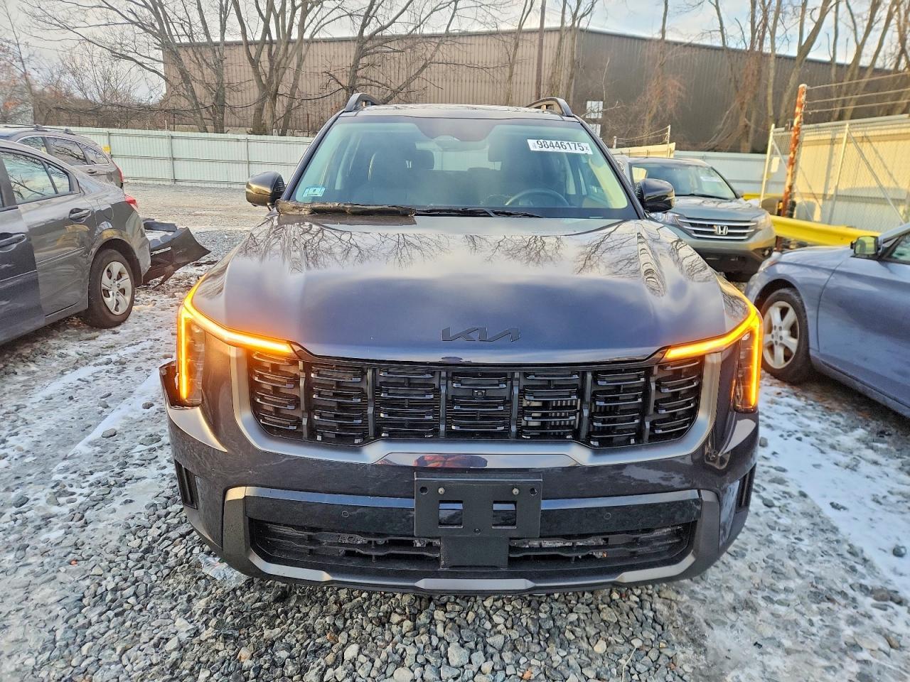 2025 Kia Sorento X-Line Sx - Image 5