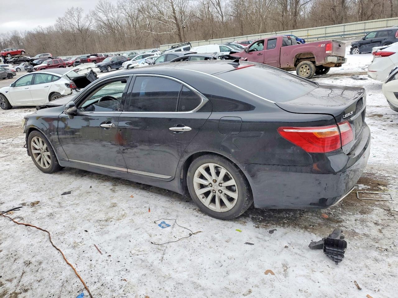 2010 Lexus Ls 460 - Image 2