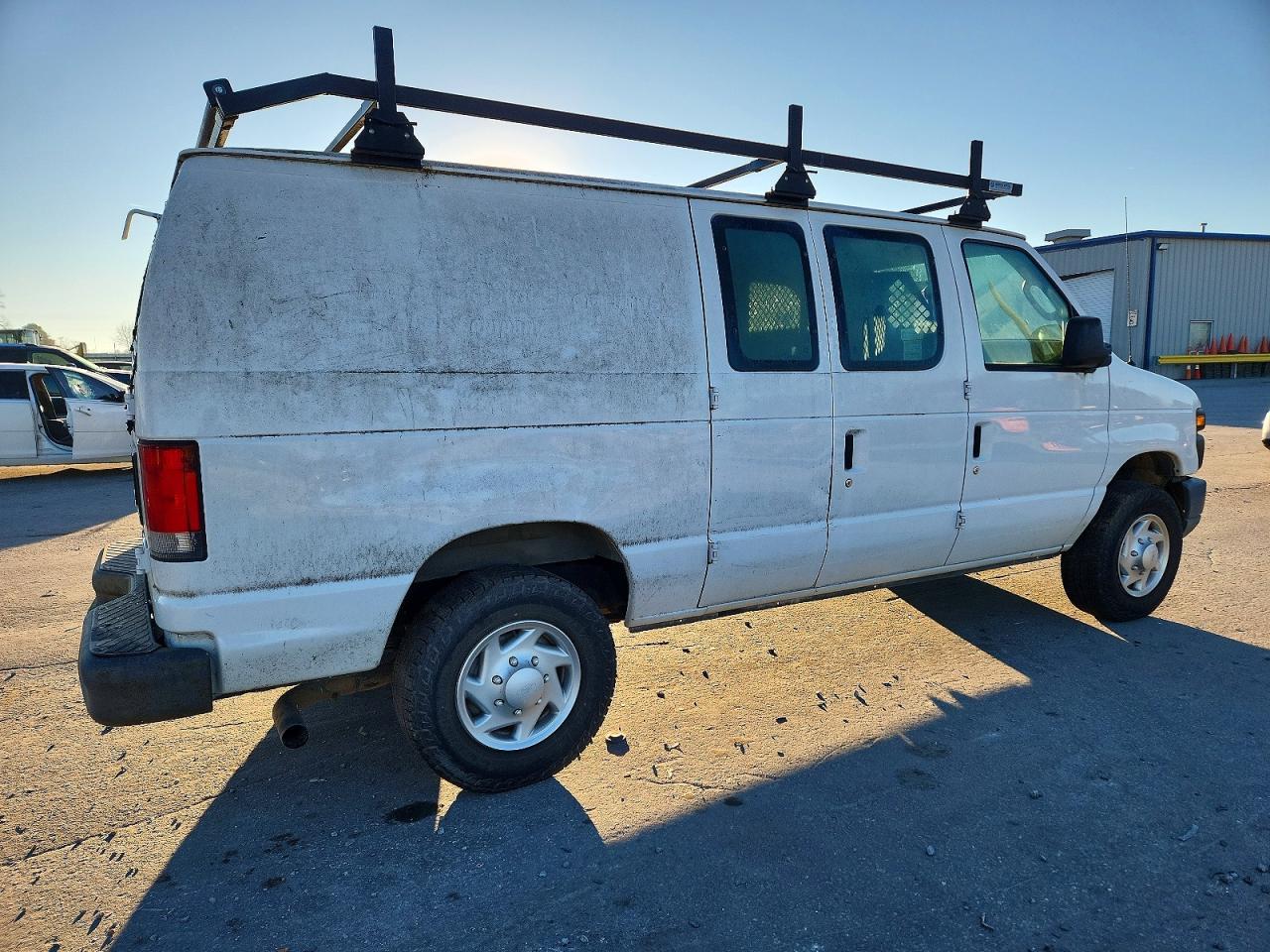 2013 Ford E350 Utility / Service Van - Image 3