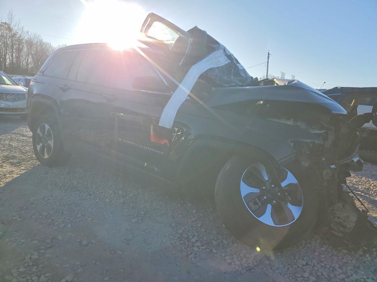 2023 Jeep Fgrand Cherokee - Фото 4