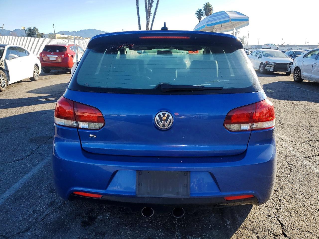 2012 Volkswagen Golf R - Image 6