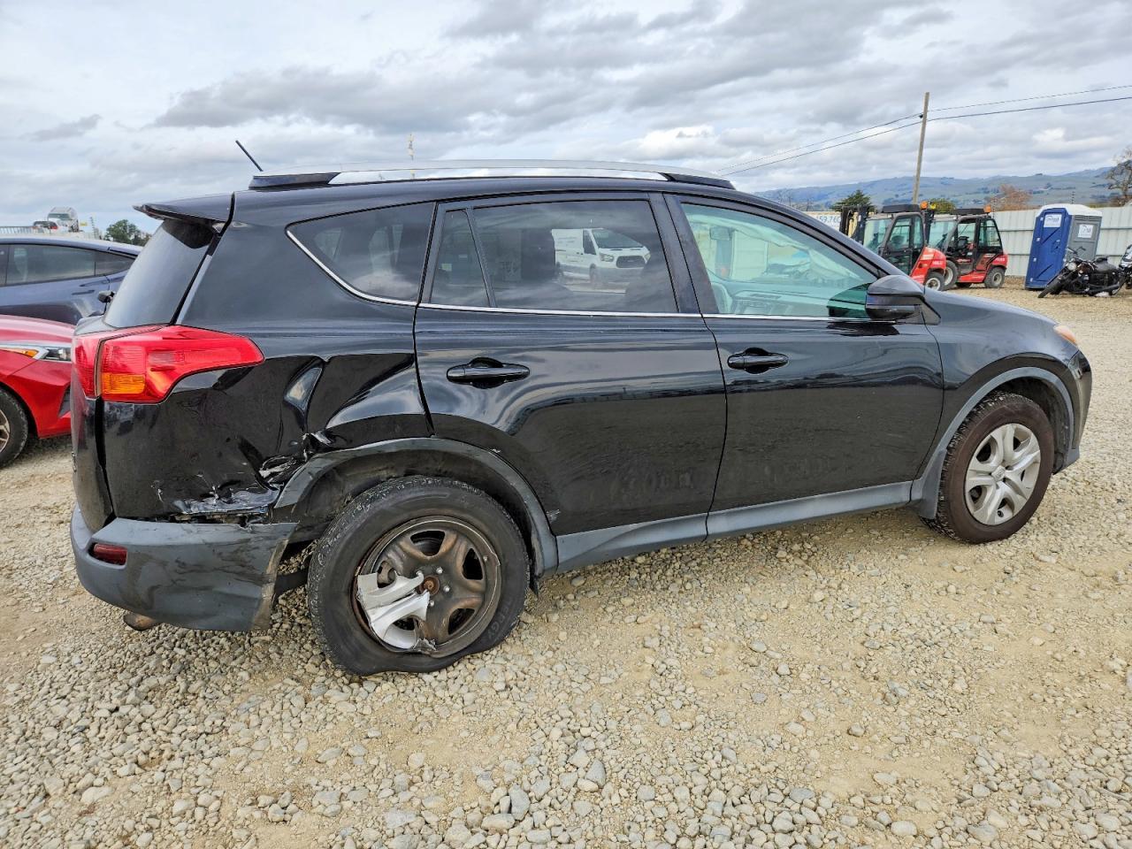 2015 Toyota Rav4 Le - Image 3