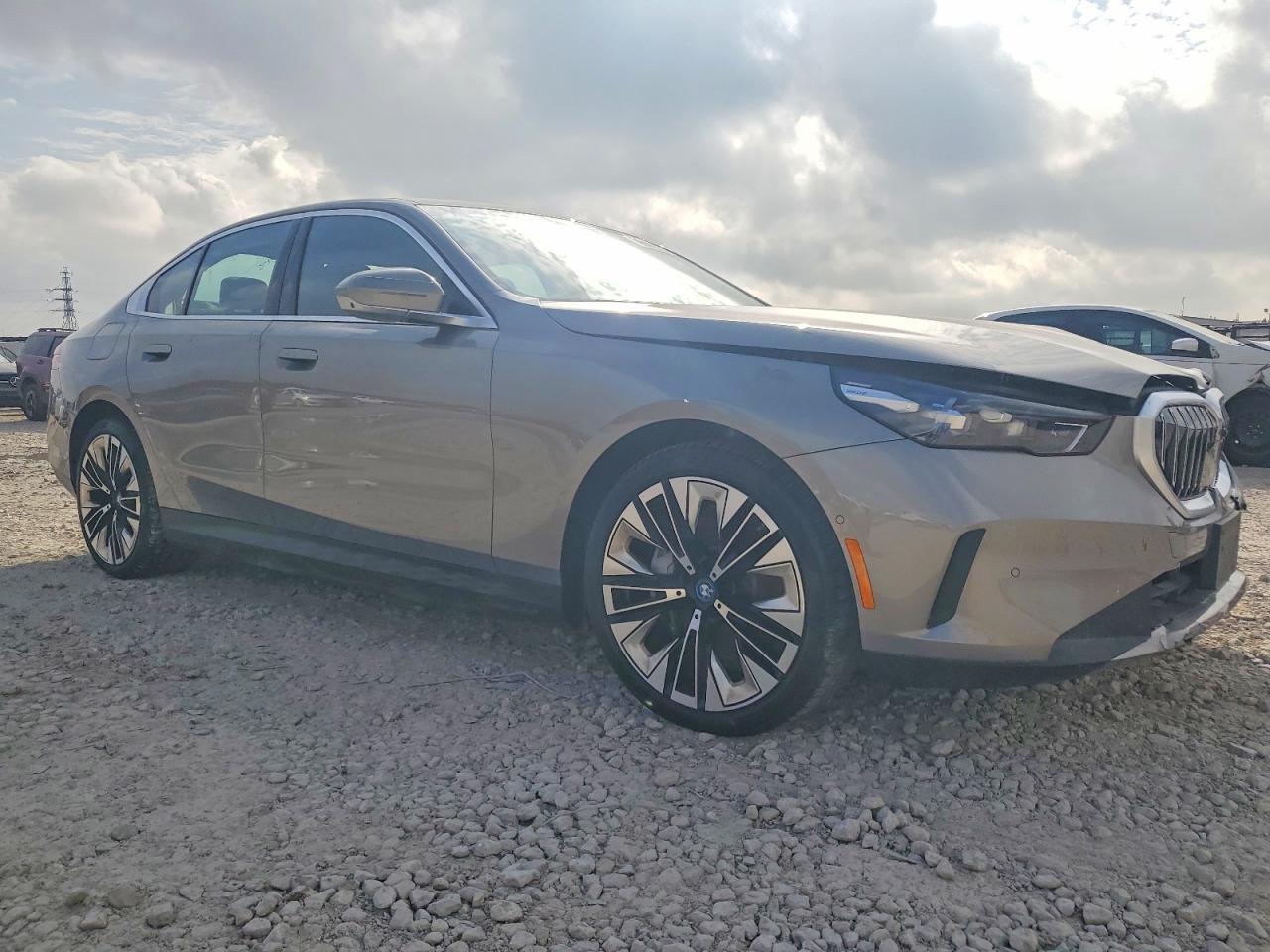 2025 BMW I5 xDrive 40 - Фото 4