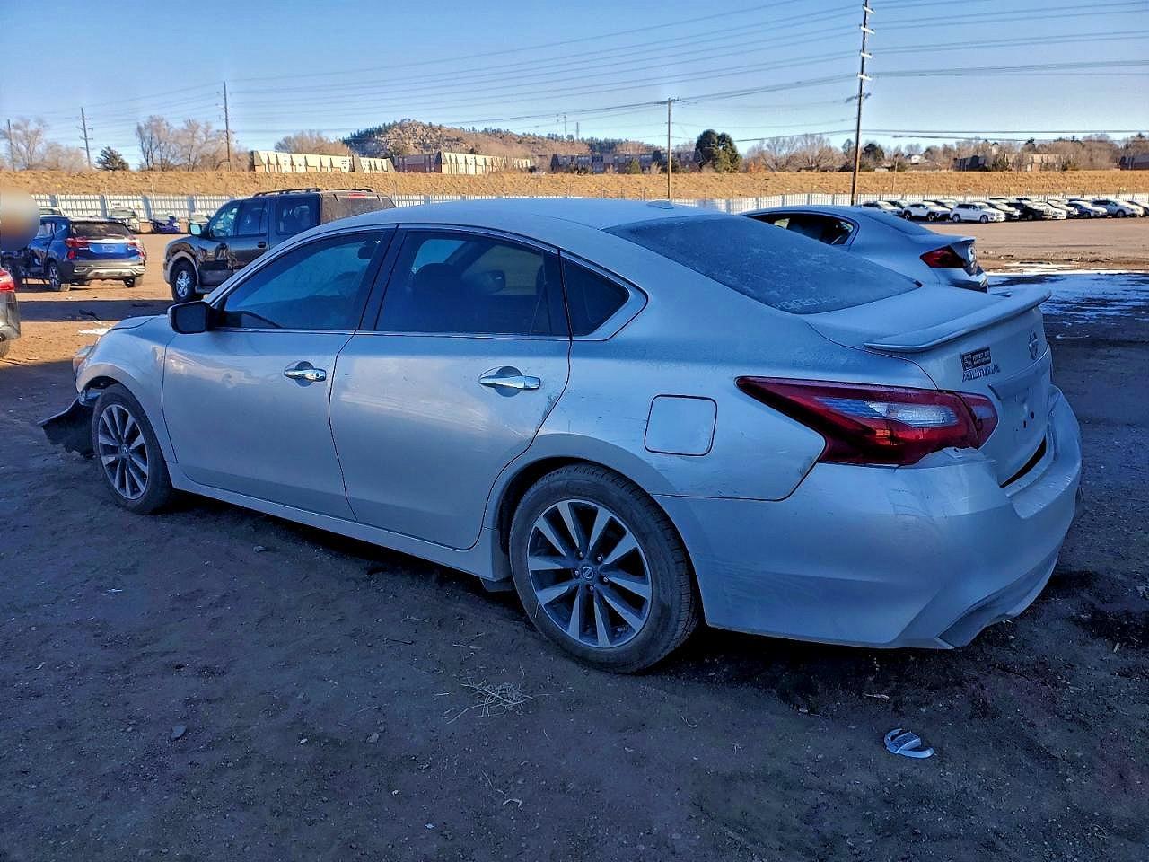 2018 Nissan Altima 2.5 - Фото 2