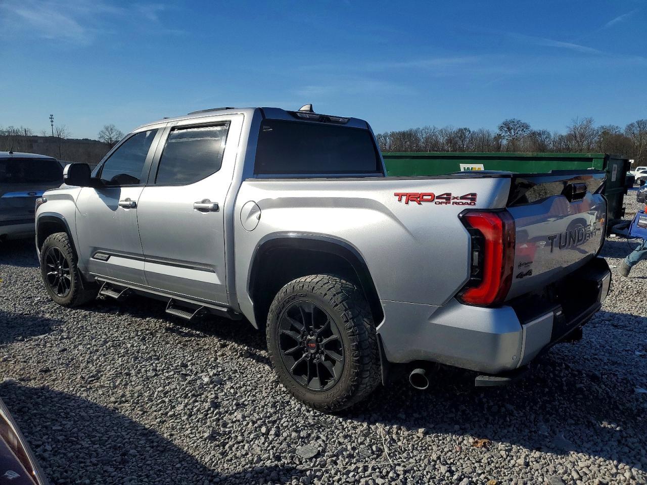 2024 Toyota Tundra Crewmax Limited - Фото 2