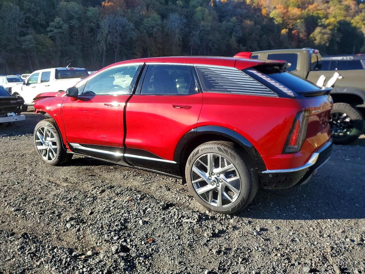 2025 Cadillac Optiq Luxury - Фото 2