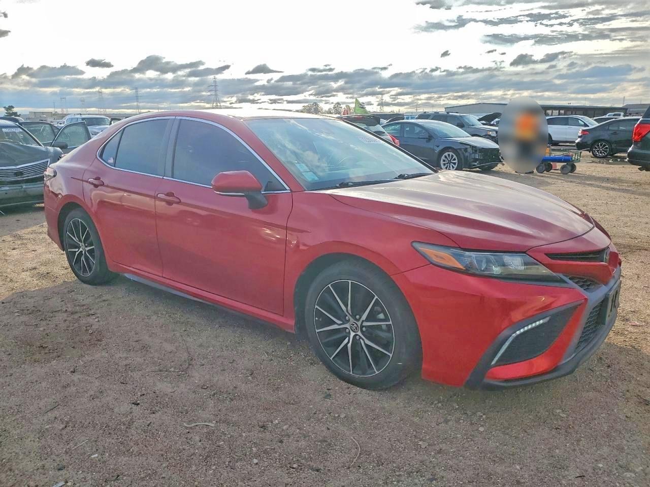 2022 Toyota Camry Se - Фото 4