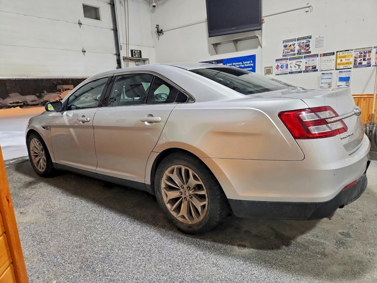 2013 Ford Taurus Limited - Image 2