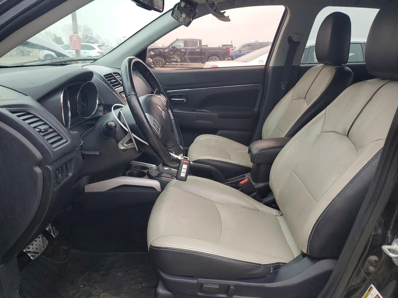 2013 Mitsubishi Outlander Sport Le - Фото 7