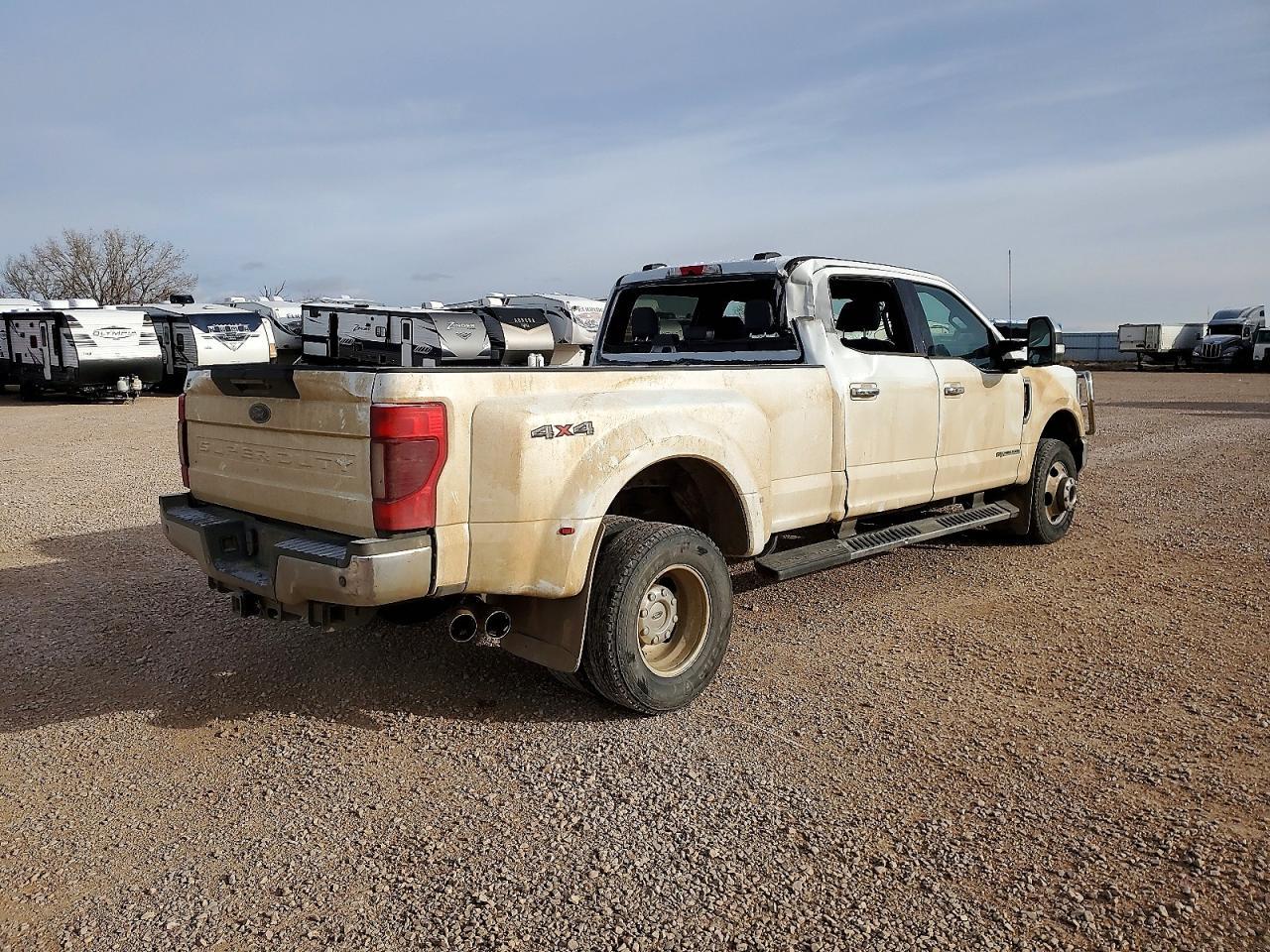 2022 Ford F350 Super Duty - Image 3
