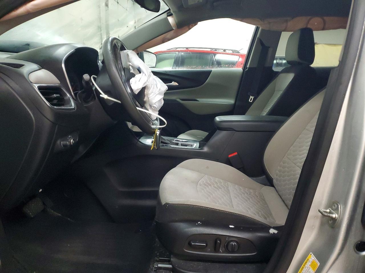2019 Chevrolet Equinox Ls - Image 7