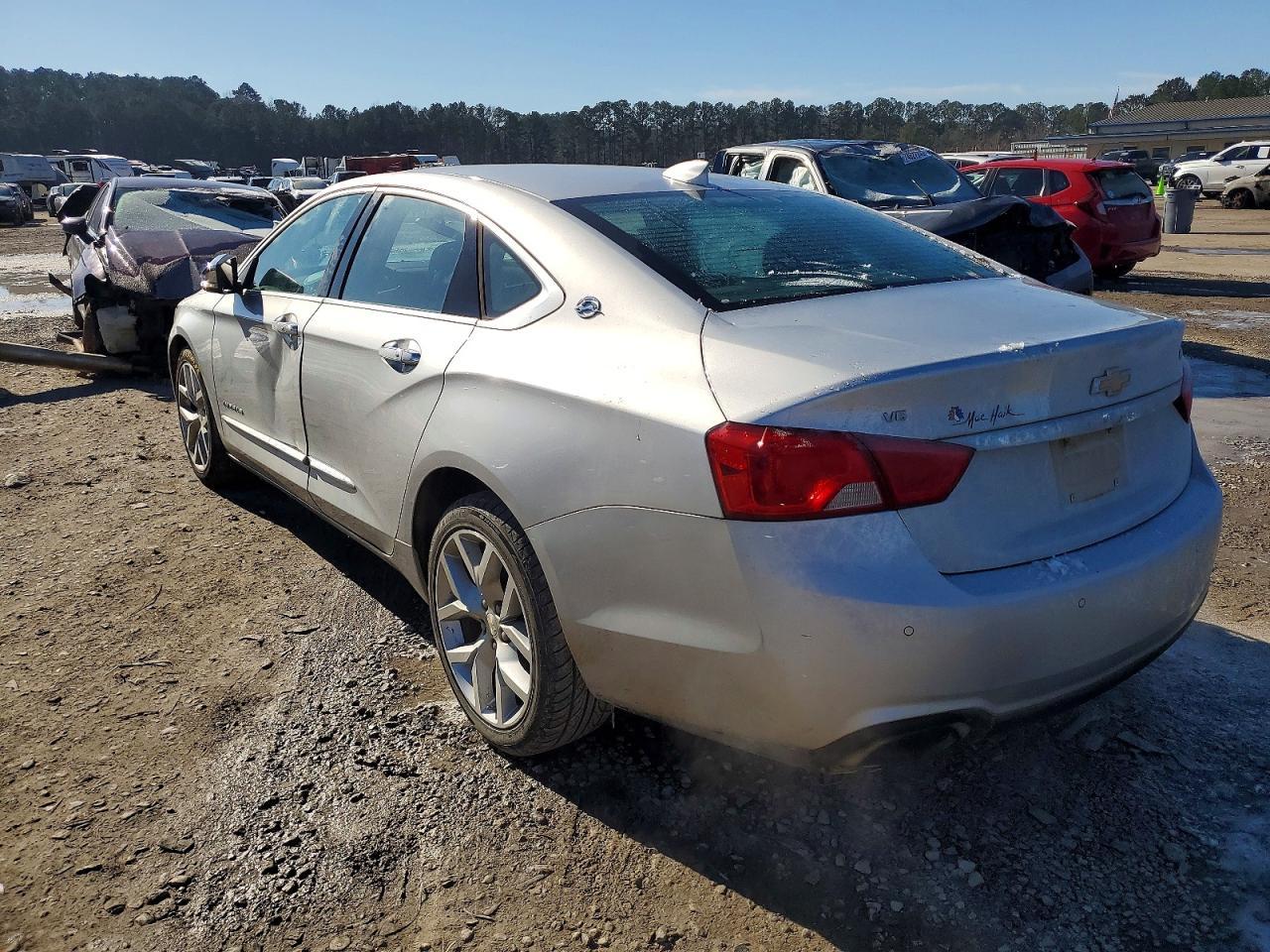 2020 Chevrolet Impala Premier - Фото 2