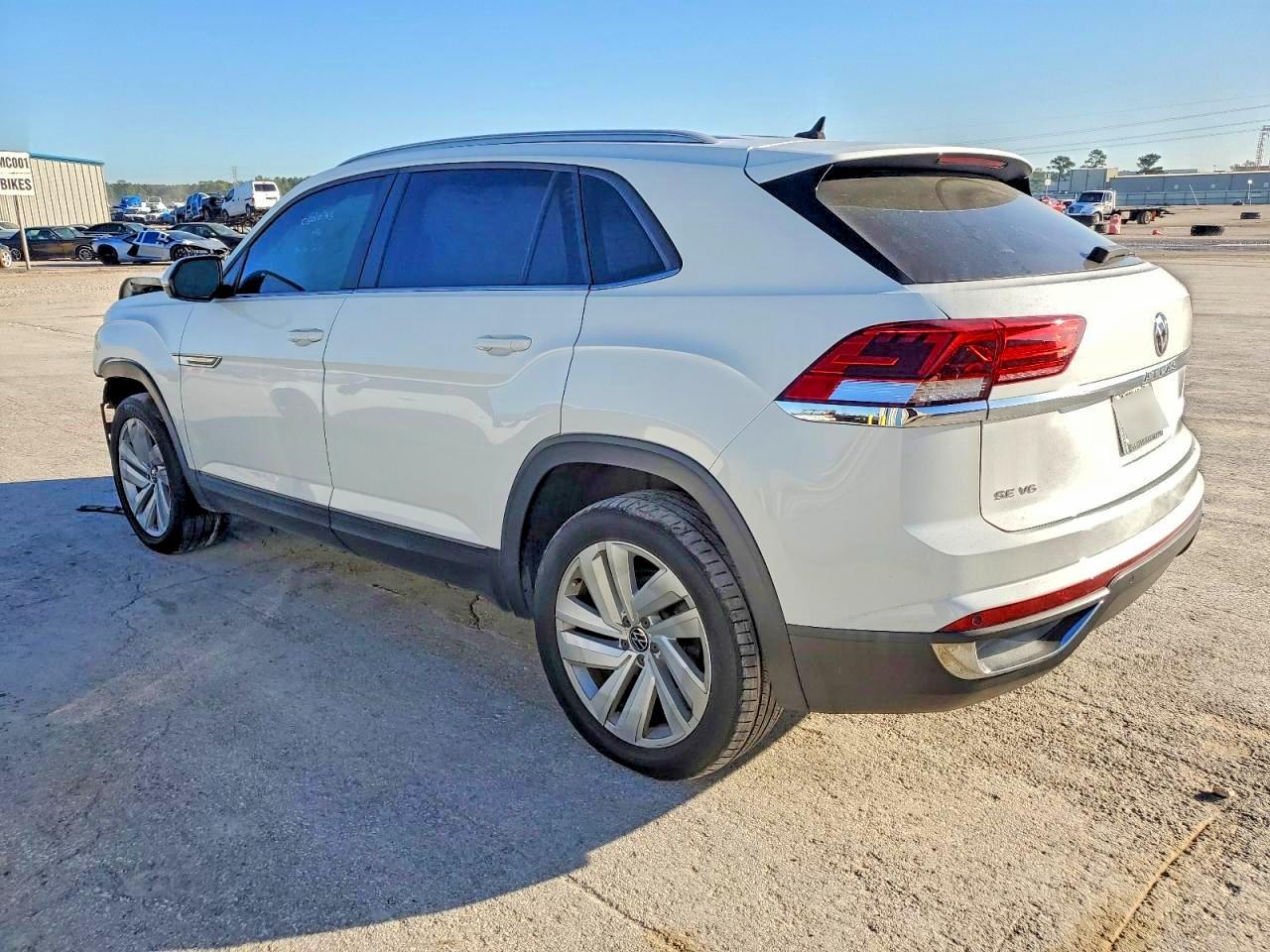 2020 Volkswagen Atlas Cross Sport Se - Фото 2