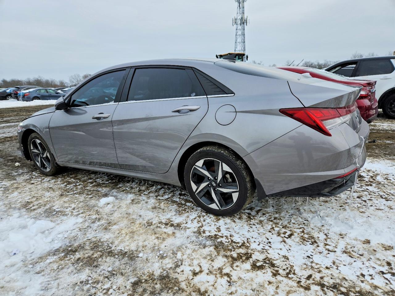 2023 Hyundai Elantra Limited - Image 2