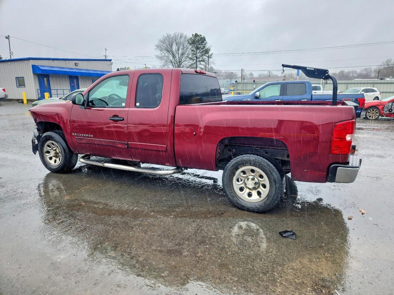 2008 Chevrolet Silverado C1500 - Фото 2