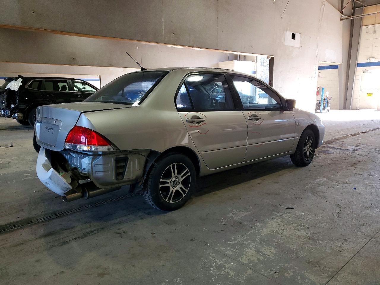 2004 Mitsubishi Lancer Es - Фото 3