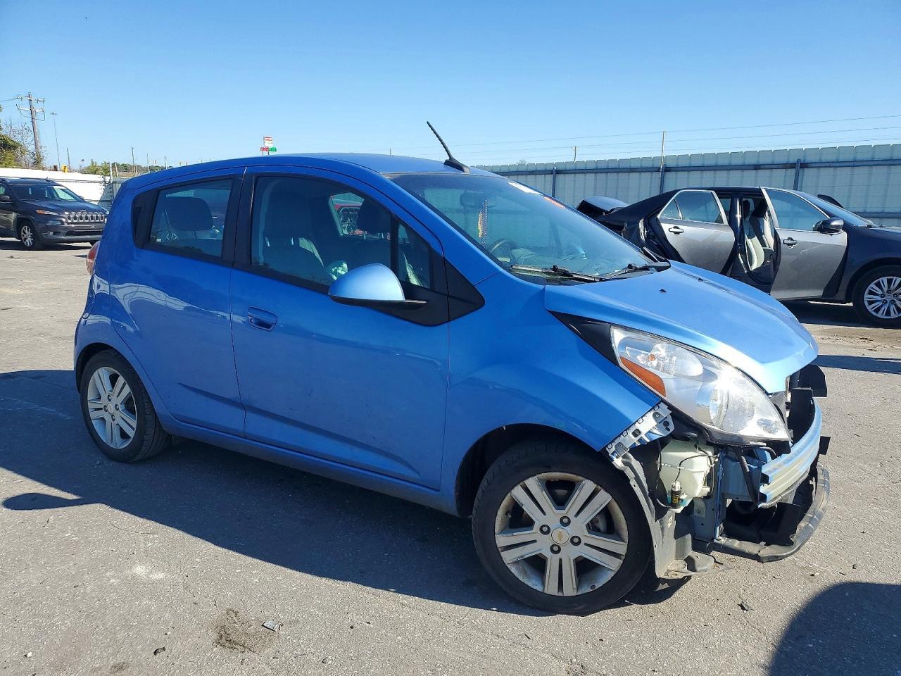 2014 Chevrolet Spark 1Lt - Фото 4