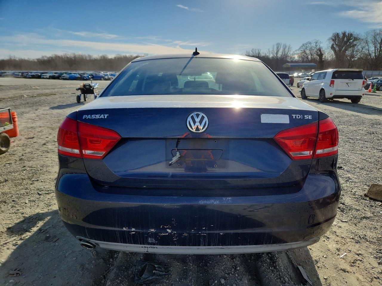 2013 Volkswagen Passat Se - Image 6
