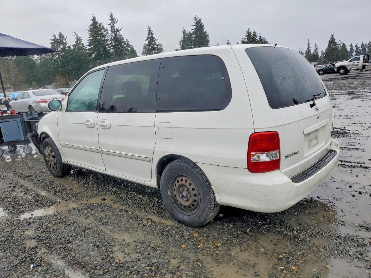 2005 Kia Sedona - Фото 2
