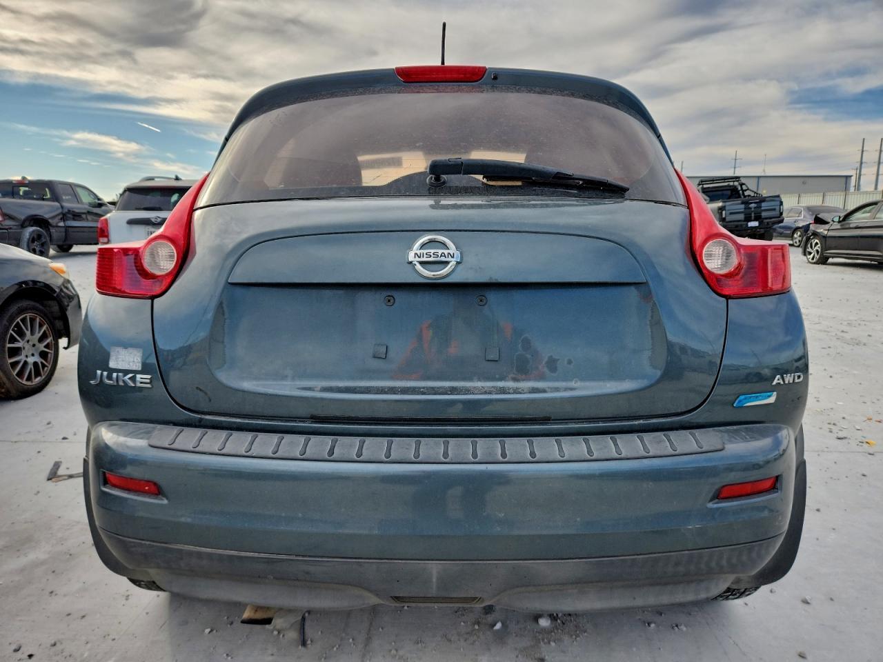 2014 Nissan Juke S - Фото 6