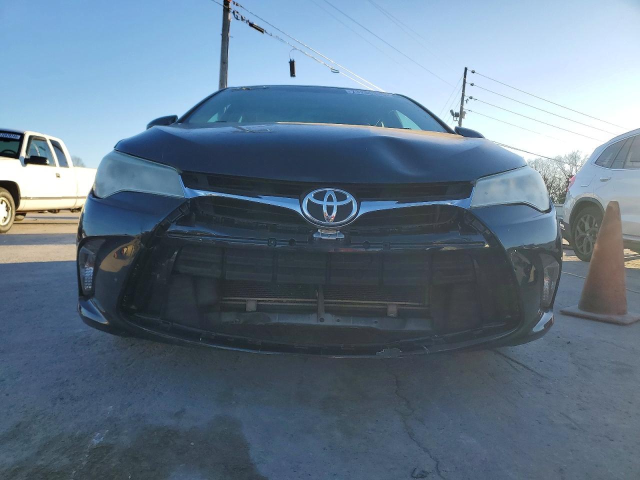 2015 Toyota Camry Le - Фото 5