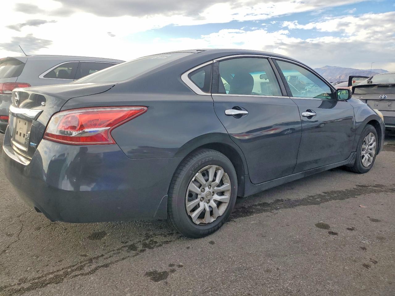 2013 Nissan Altima 2.5 - Фото 3