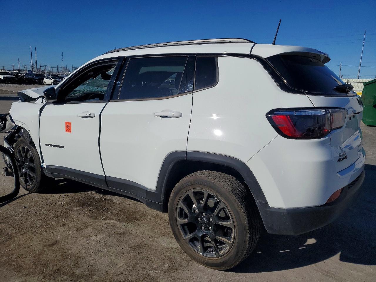 2025 Jeep Compass Latitude - Image 2