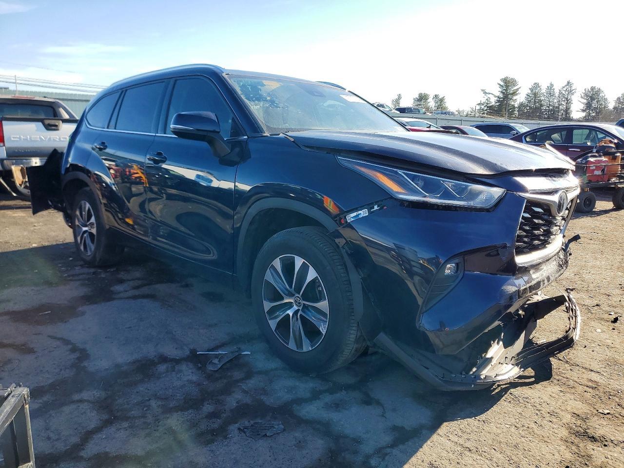 2021 Toyota Highlander Xle - Фото 4